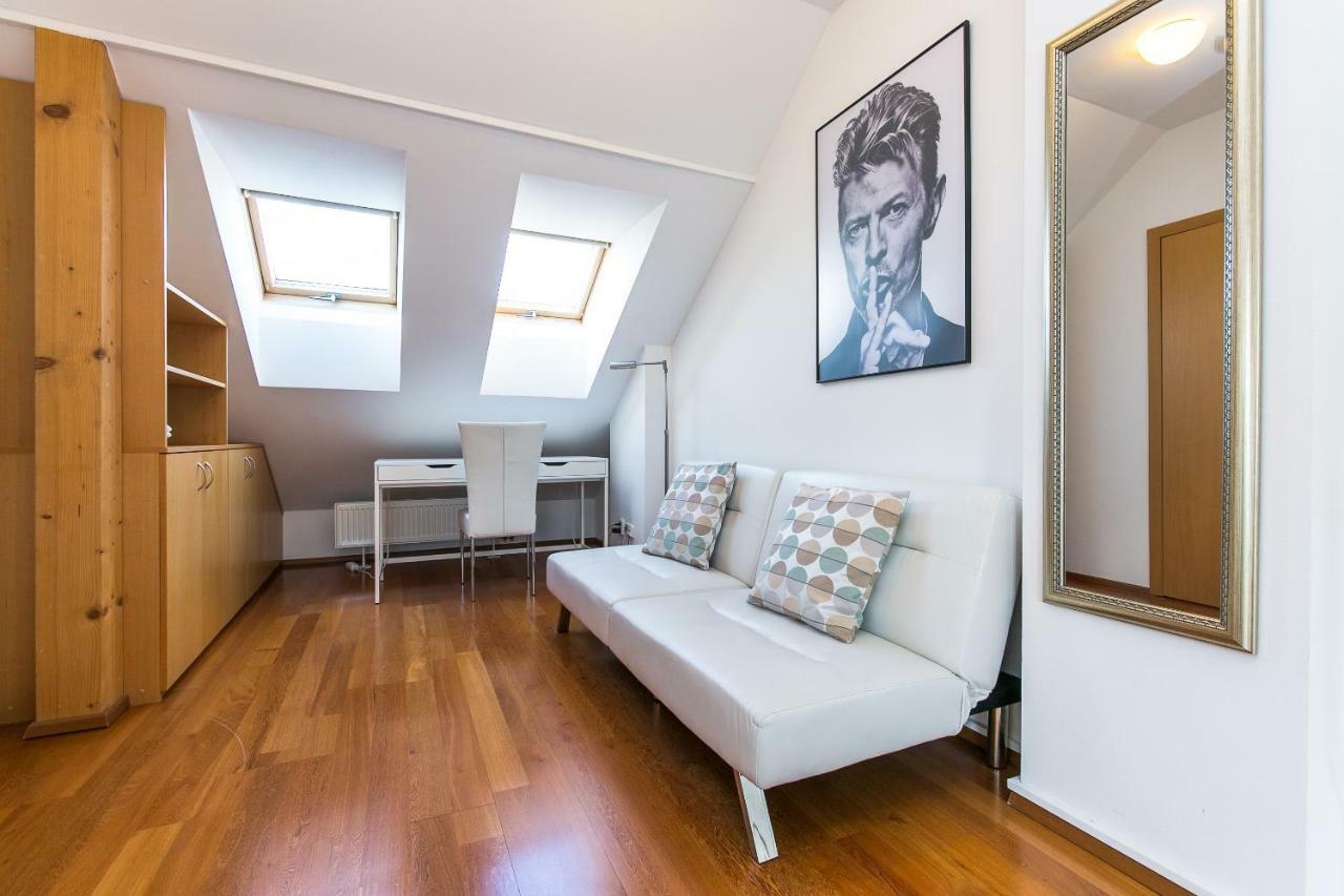Attic Apartment By Wenceslas Square Prague Luaran gambar