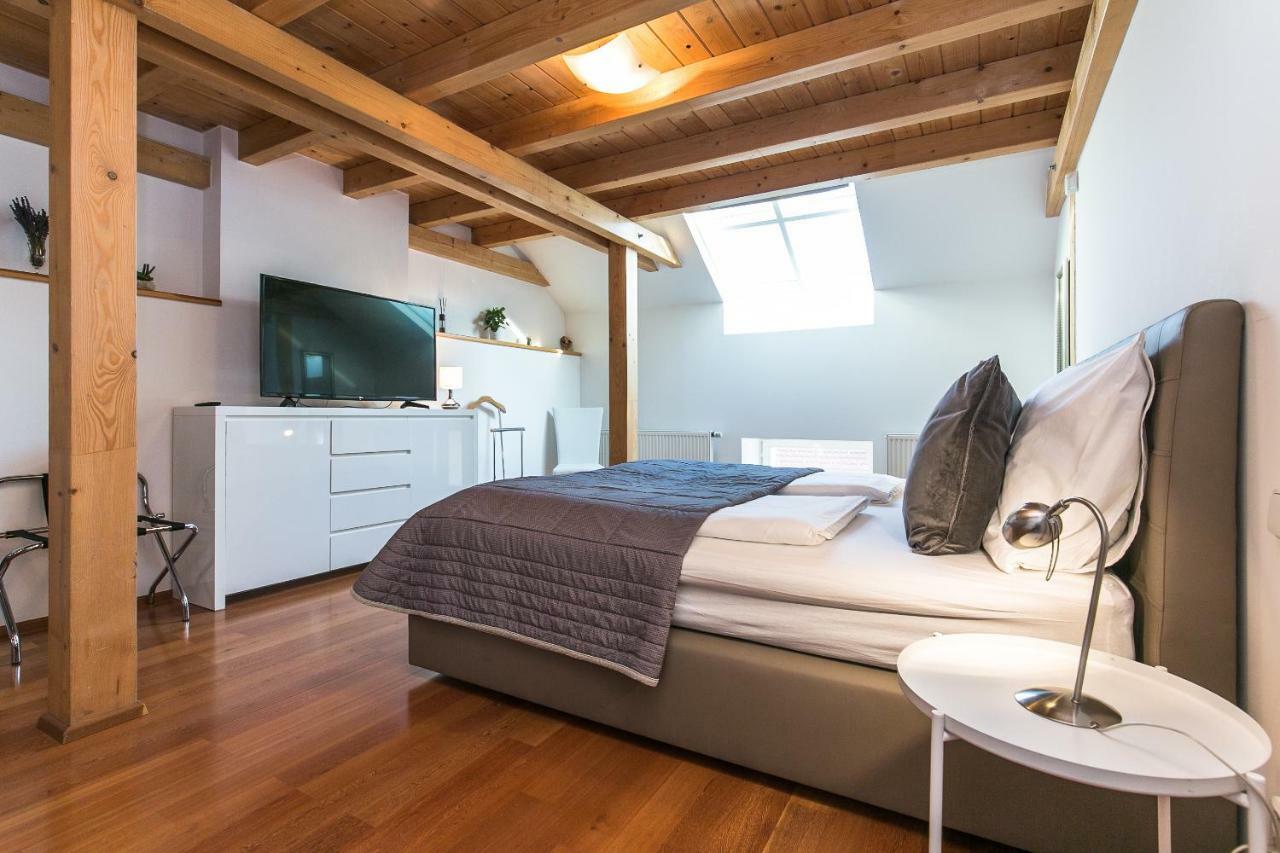 Attic Apartment By Wenceslas Square Prague Luaran gambar