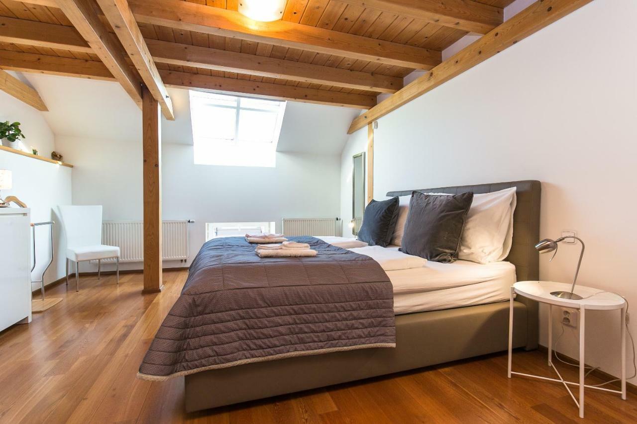 Attic Apartment By Wenceslas Square Prague Luaran gambar